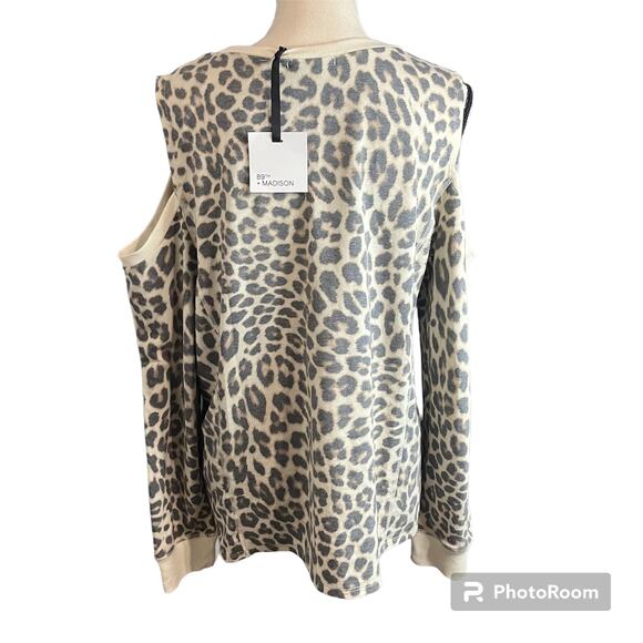 89th & Madison | NEW Women's Brown Cream Leopard Cold Shoulder Top Sz XL - Picture 2 of 3